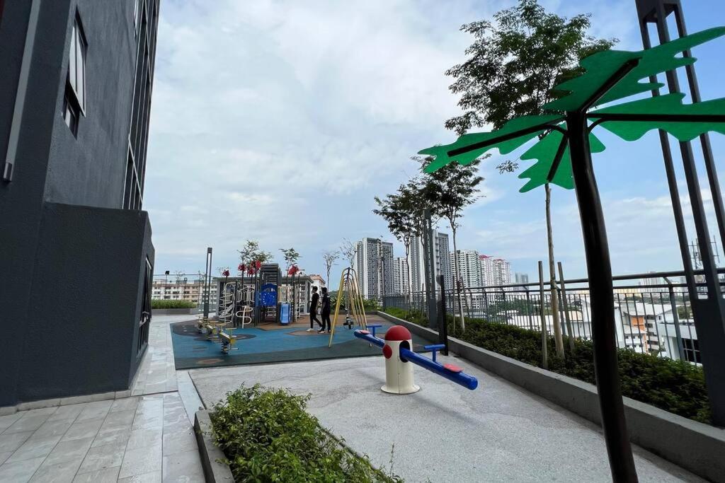 Cozy Aera Residence / Free Wi-Fi Netflix / Sunway Petaling Jaya Exterior foto